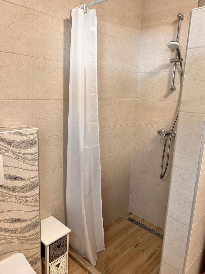 Tin Apartman *